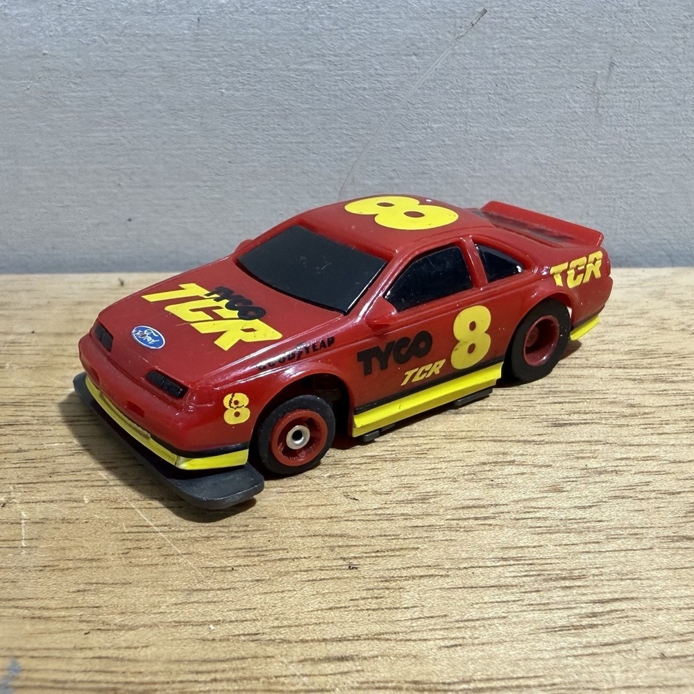 Tyco TCR Ford Thunderbird Taiyo #8 Red Yellow HO Slotless Slot Car Tested